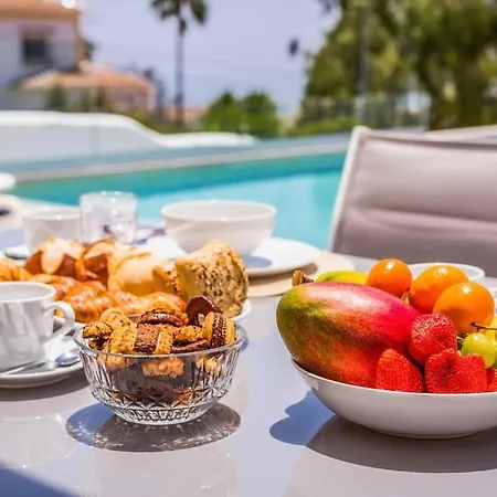Felix Dos - By Apricus Holidays Otel Nerja